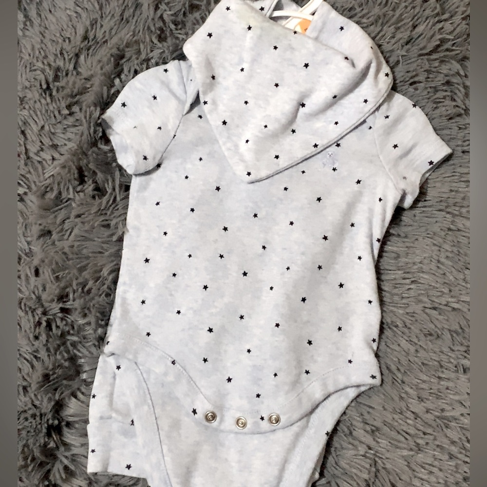 Baby gap 3pc outfit with blue stars ⭐️ sz. 3m & Carter’s 2pc.outfit tan 🐻sz.3m